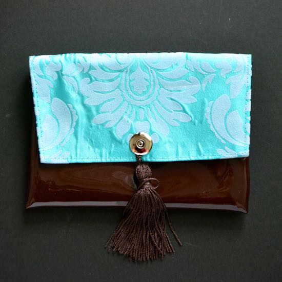 モアナブラウン